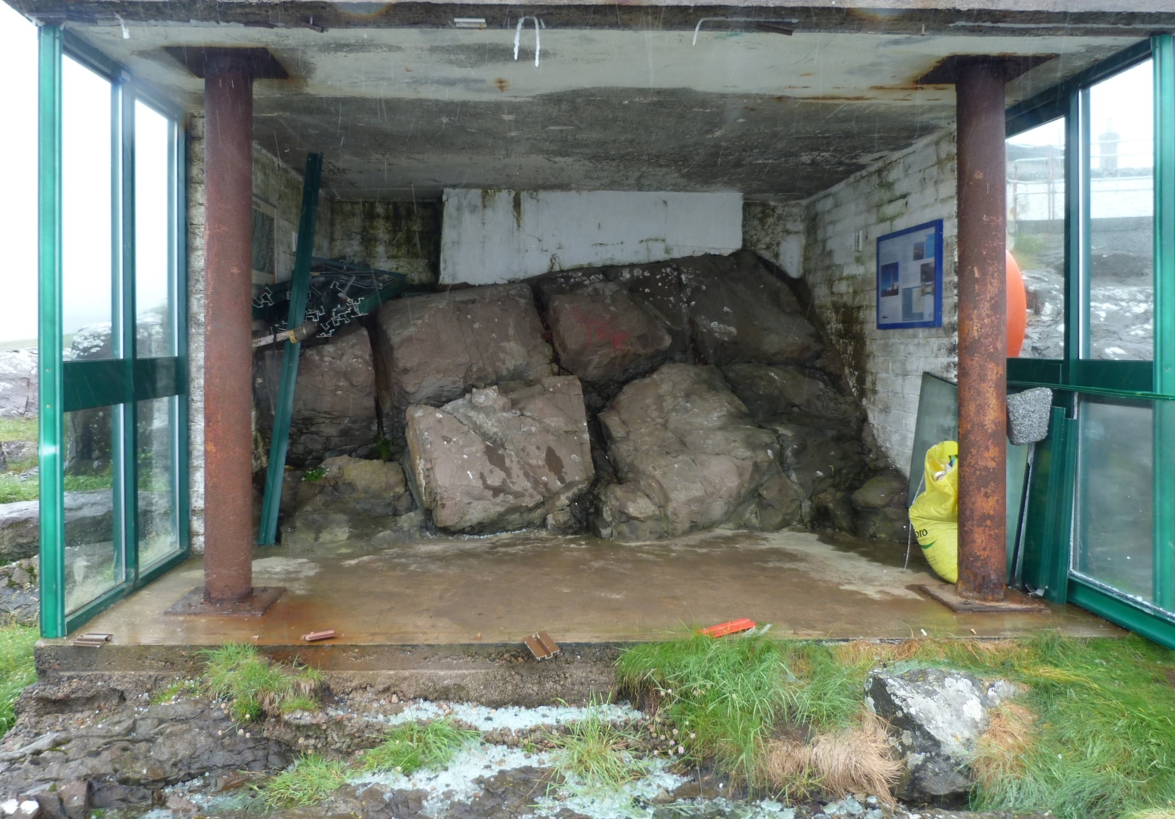 The viewing platform at Ardnamurchan Point after I tidied it up 15 After.jpg